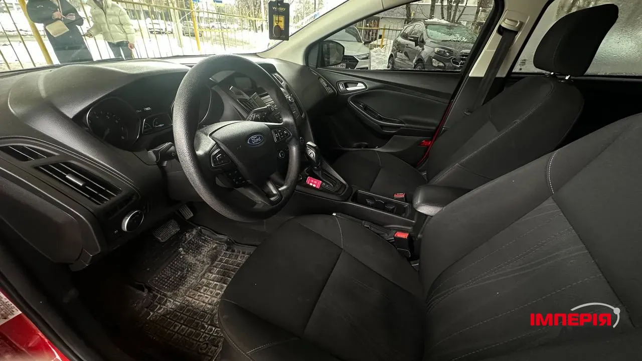 Ford Focus - фото 6