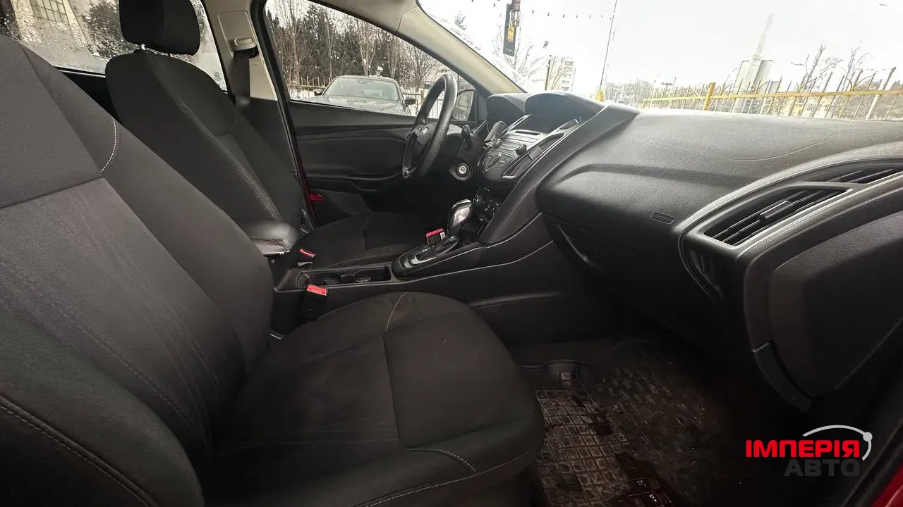Ford Focus - фото 4