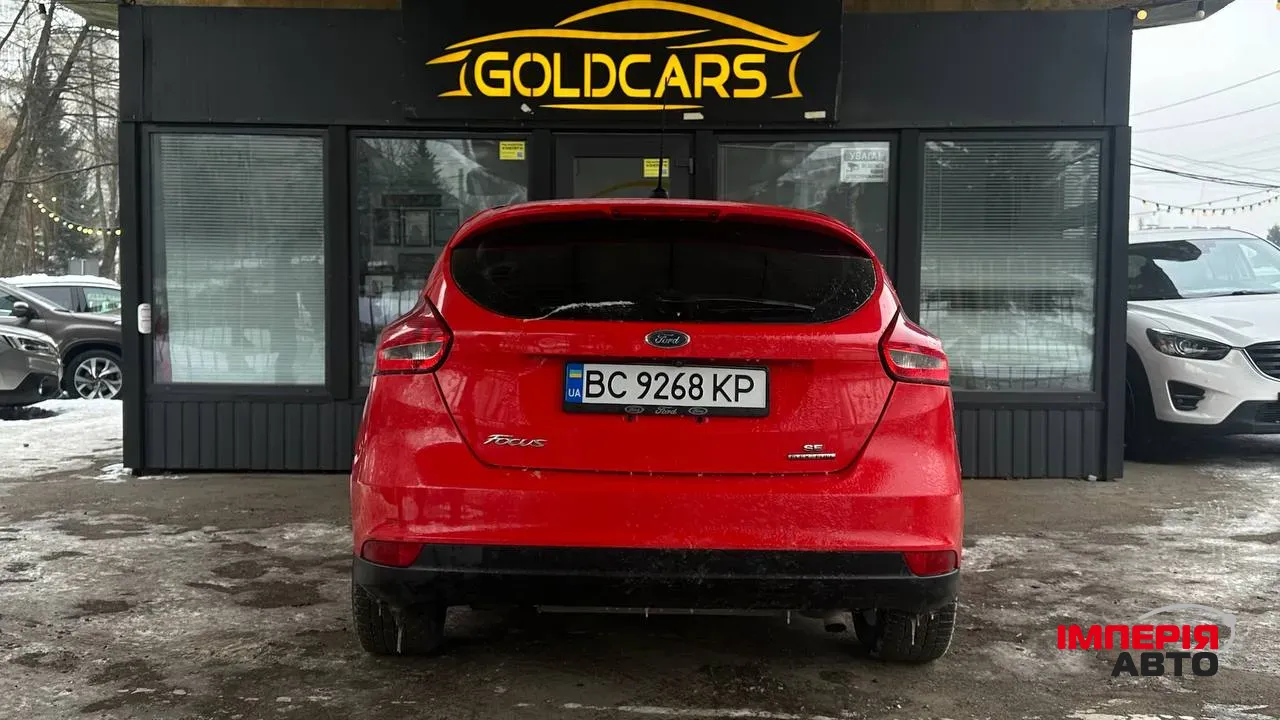 Ford Focus - фото 8