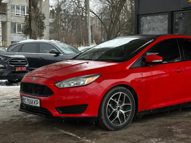 Ford Focus - фото 3