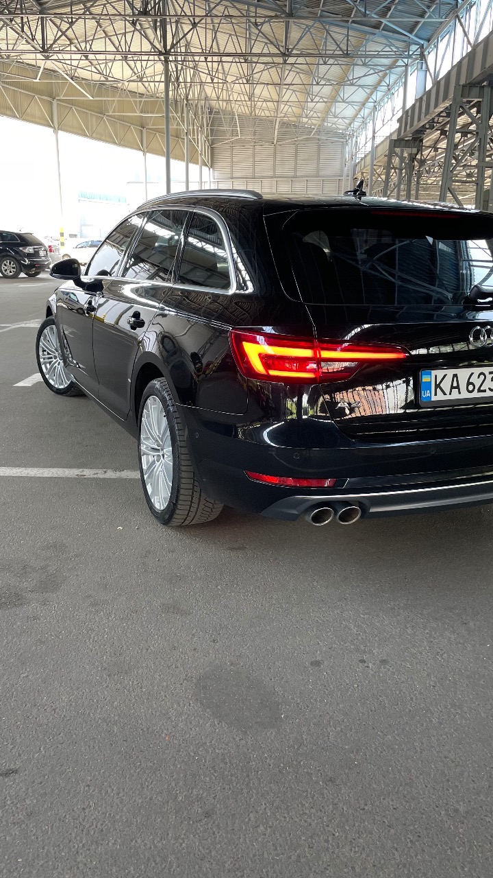 Audi A4 - фото 8