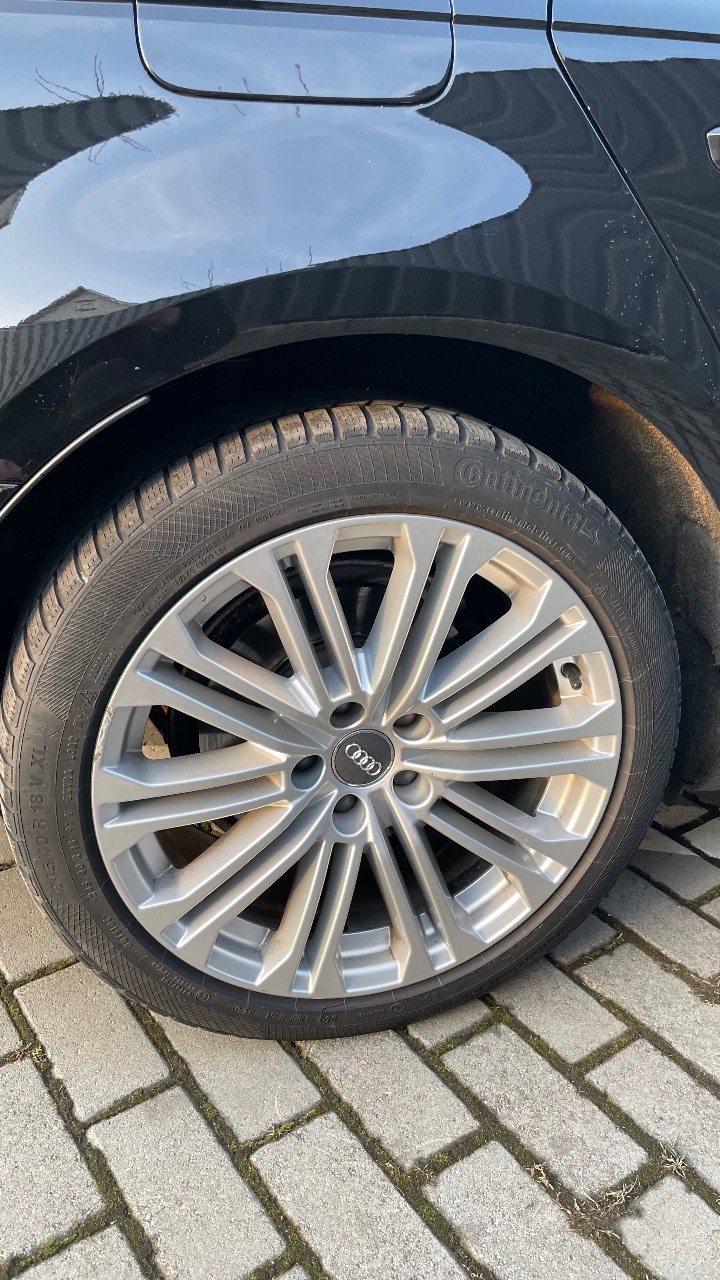 Audi A4 - фото 10