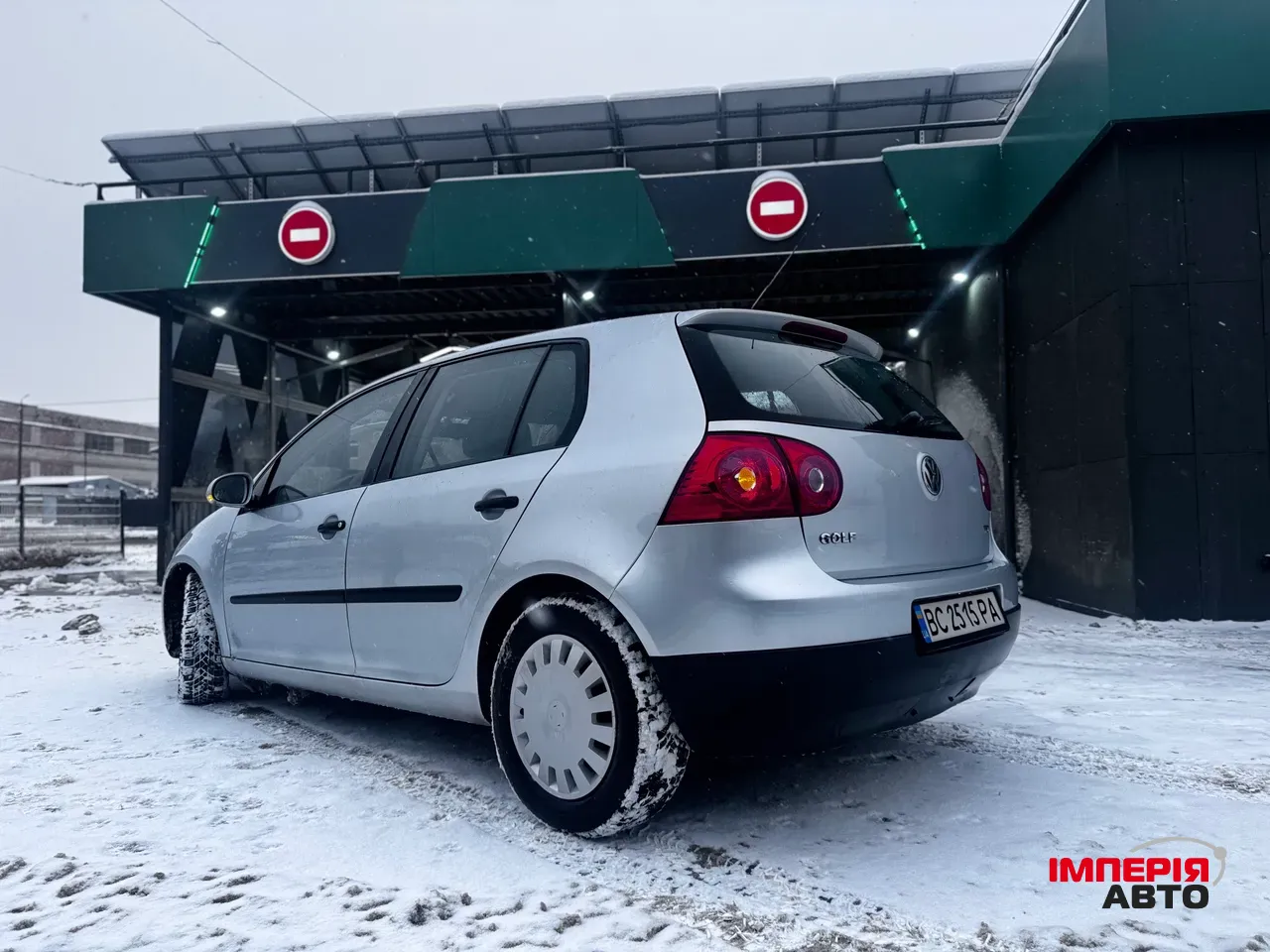 Volkswagen Golf - фото 6