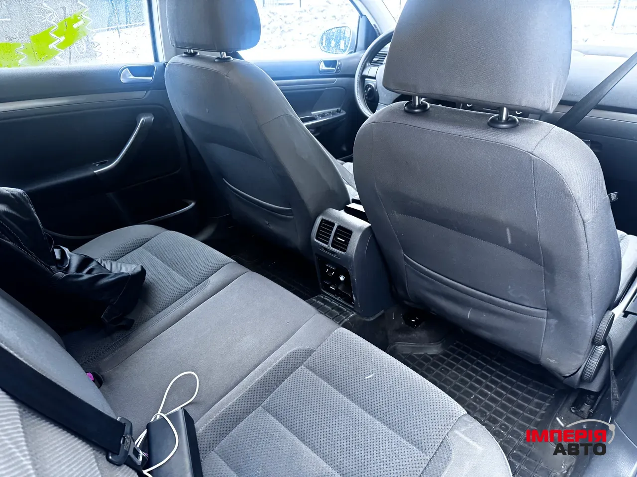 Volkswagen Golf - фото 11