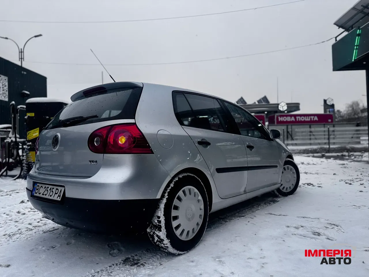 Volkswagen Golf - фото 8