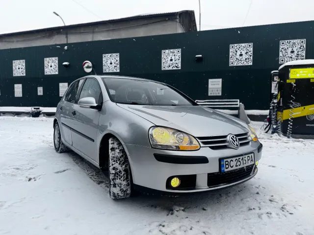 Volkswagen Golf - фото 1