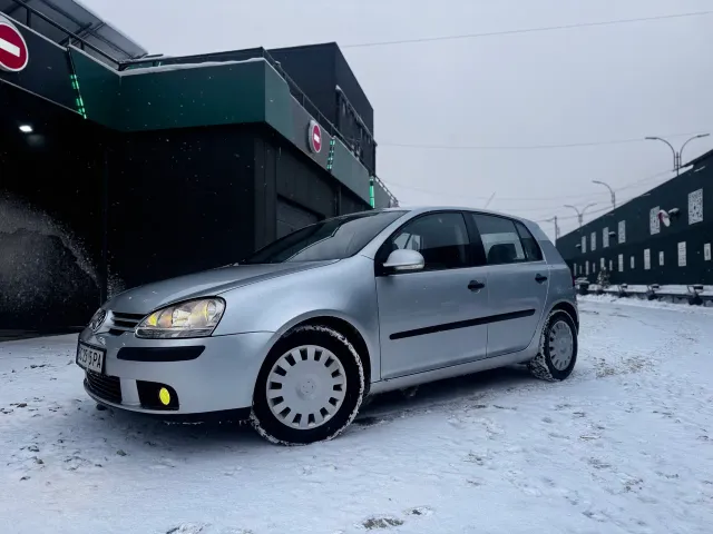 Volkswagen Golf - фото 4