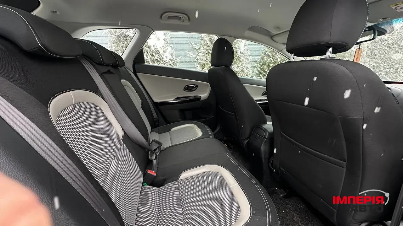 Kia Ceed - фото 6