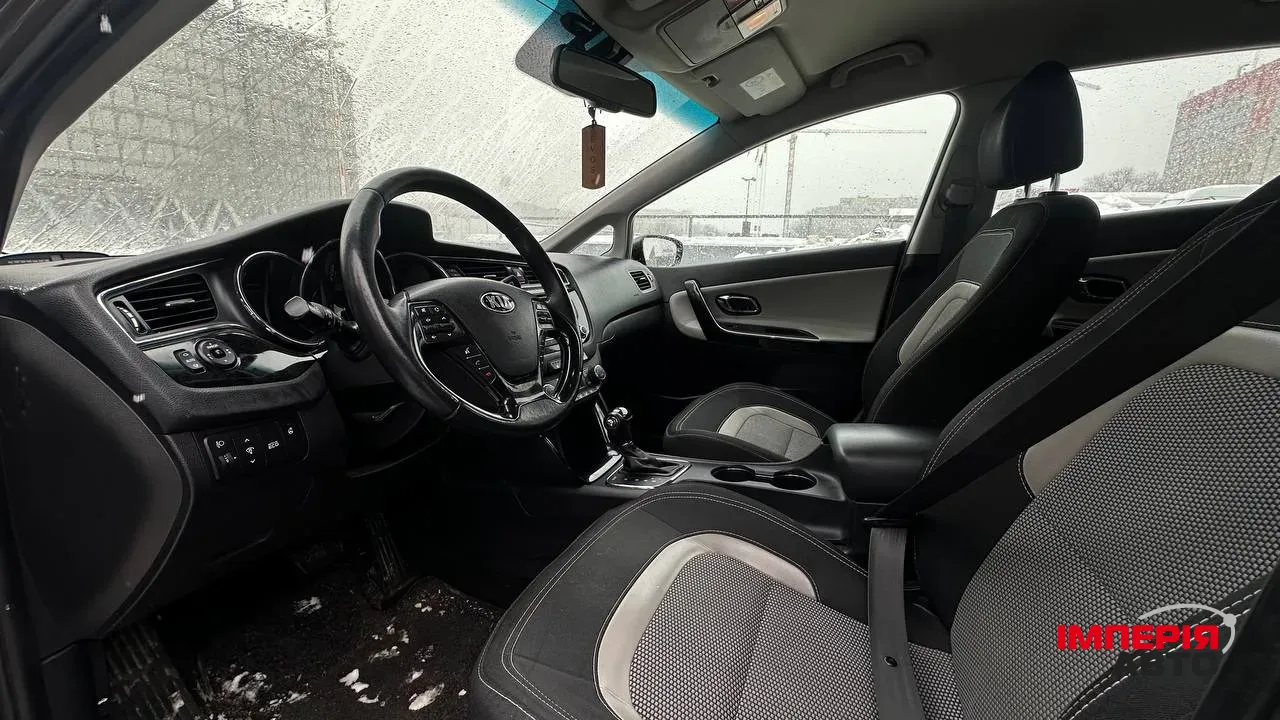 Kia Ceed - фото 9