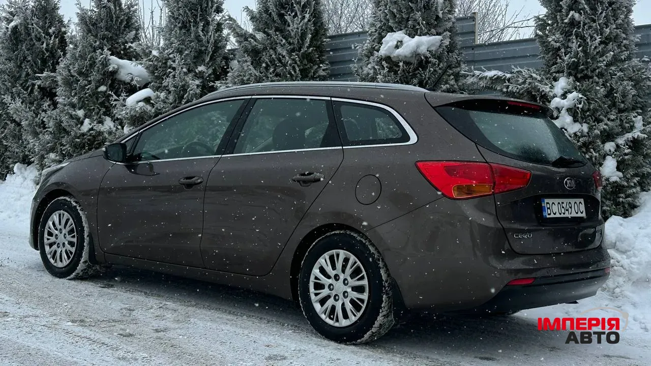 Kia Ceed - фото 10