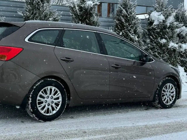 Kia Ceed - фото 2