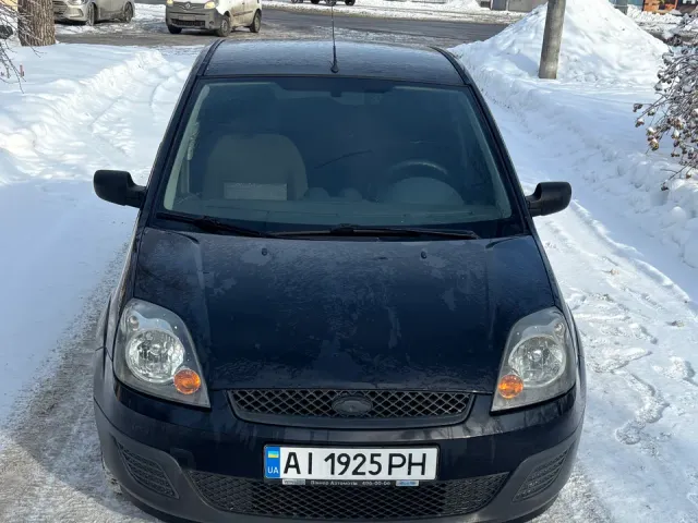 Ford Fiesta - фото 2