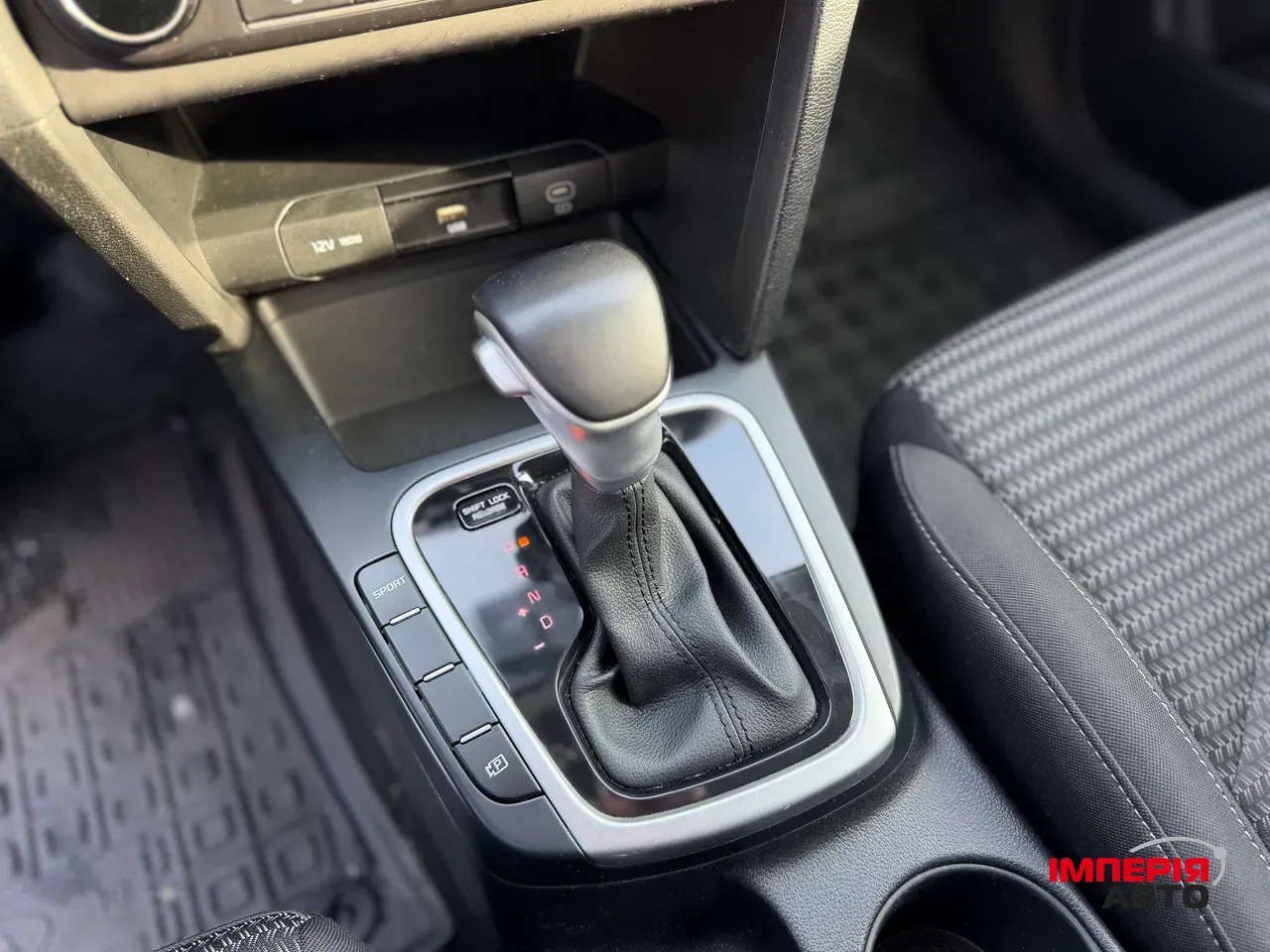 Kia Ceed - фото 12