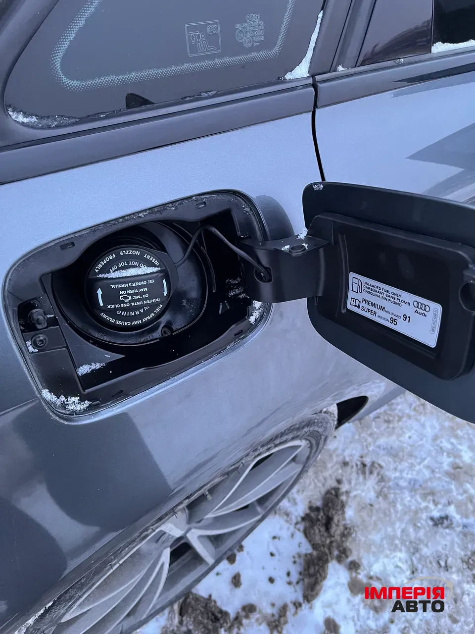 Audi A4 - фото 29