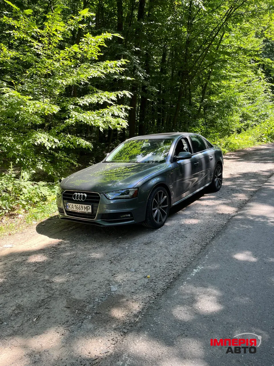 Audi A4 - фото 7