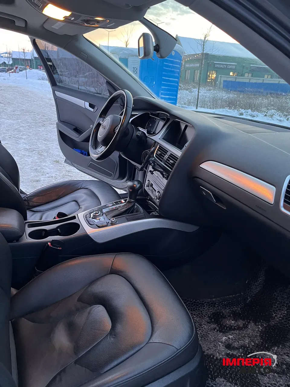 Audi A4 - фото 31