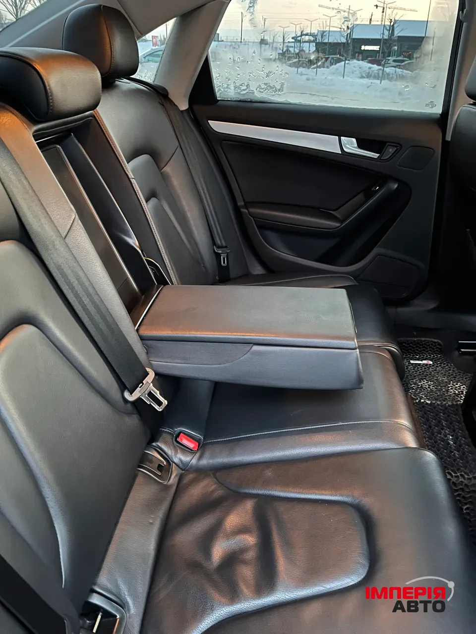 Audi A4 - фото 35