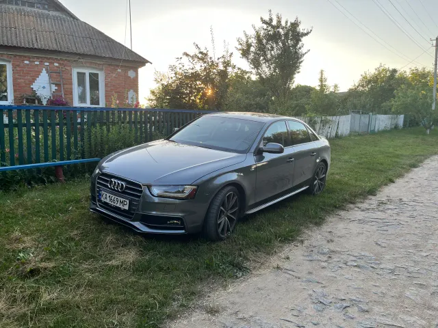 Audi A4 - фото 4