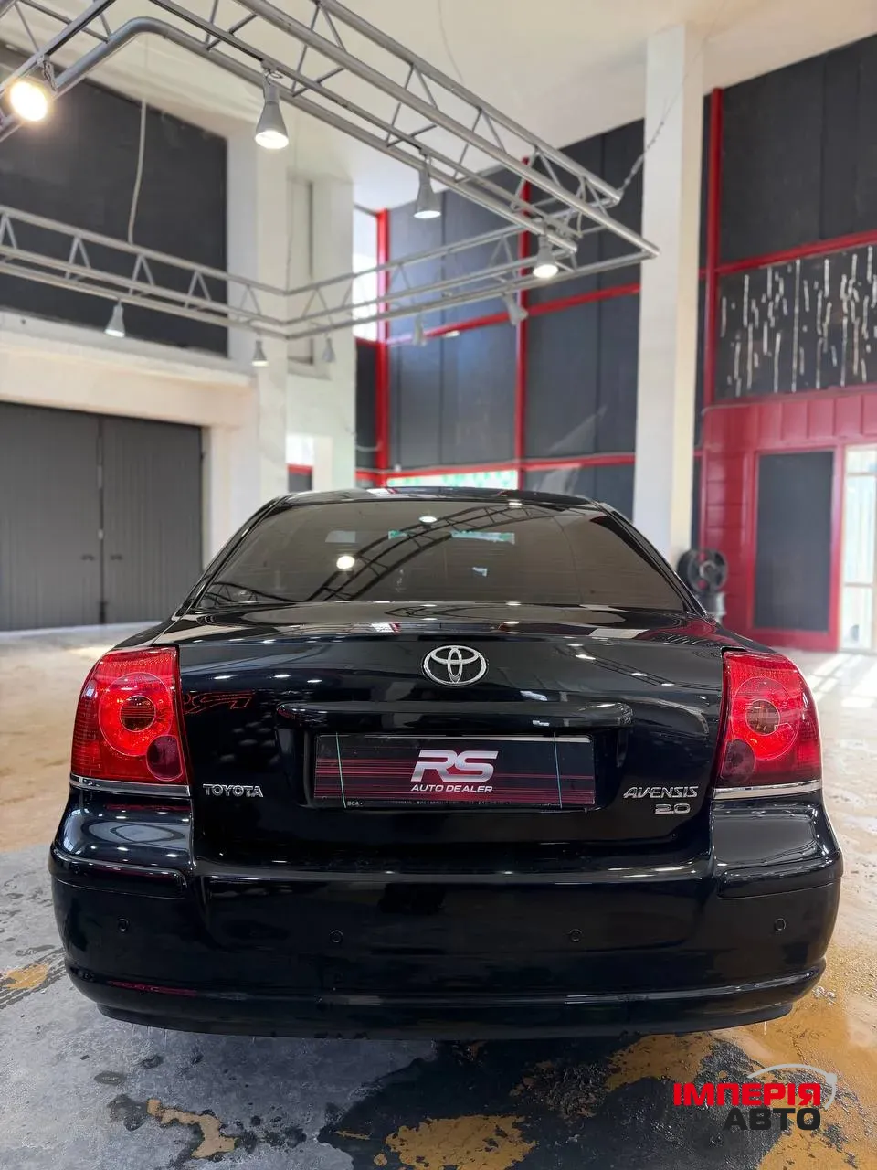 Toyota Avensis - фото 5