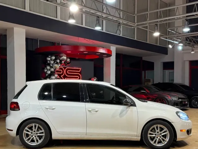 Volkswagen Golf - фото 4