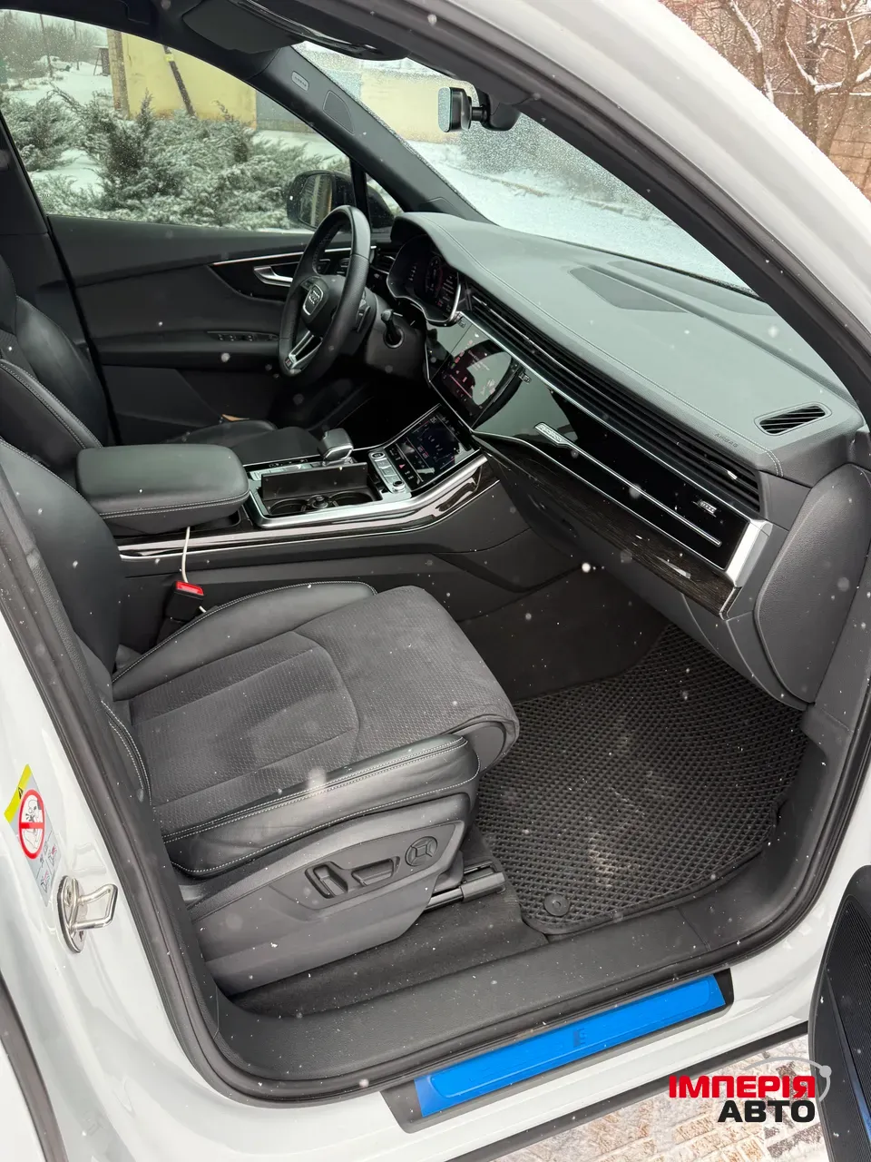 Audi Q7 - фото 21