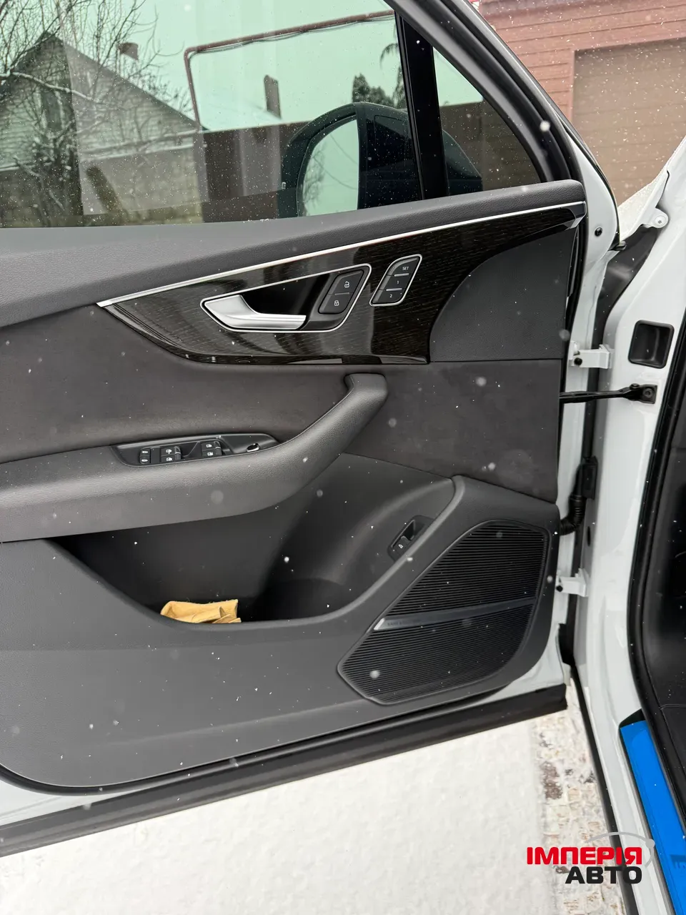 Audi Q7 - фото 13