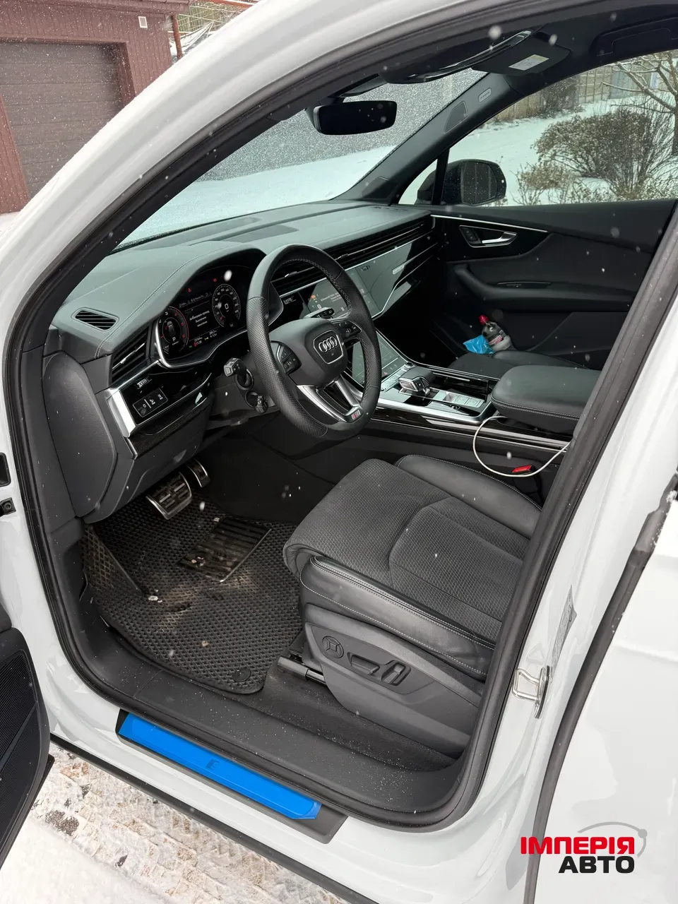 Audi Q7 - фото 14