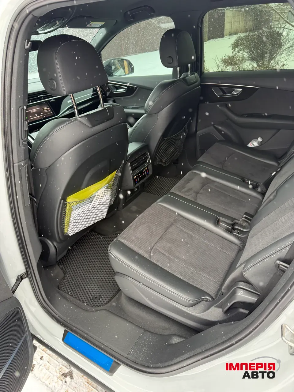 Audi Q7 - фото 15