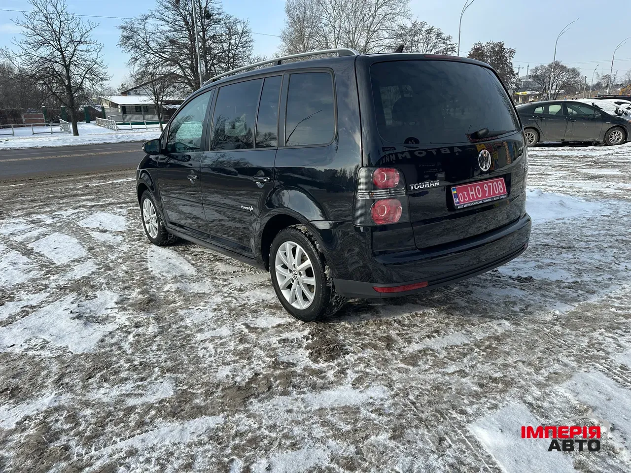 Volkswagen Touran - фото 3