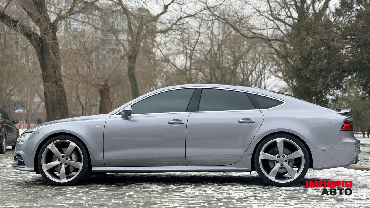 Audi A7 - фото 6