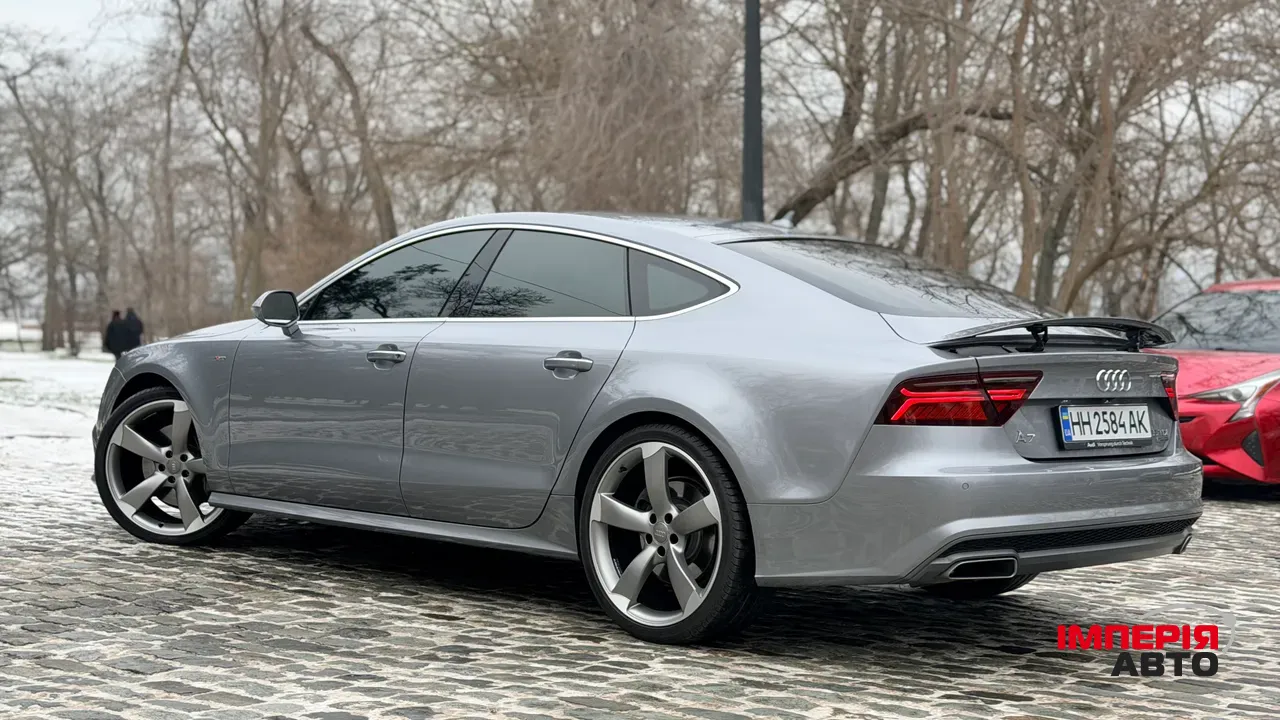 Audi A7 - фото 5
