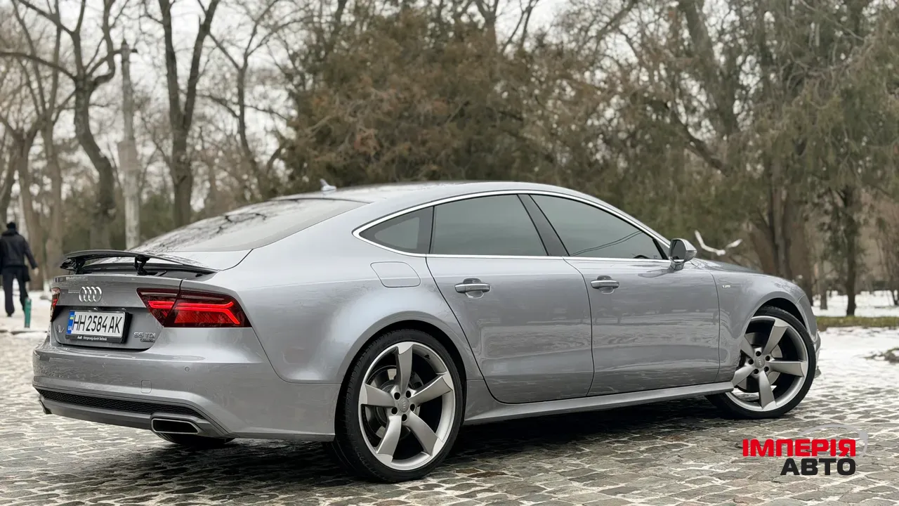 Audi A7 - фото 11