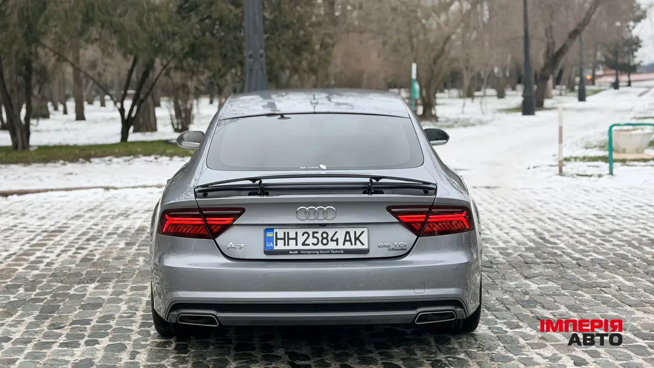 Audi A7 - фото 7