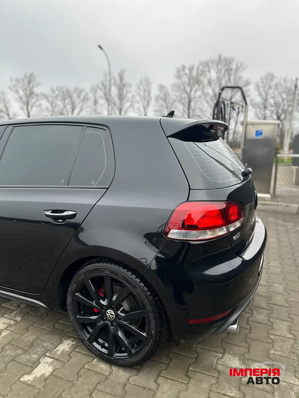 Volkswagen Golf GTI - фото 6