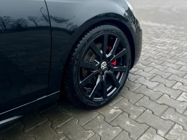 Volkswagen Golf GTI - фото 2