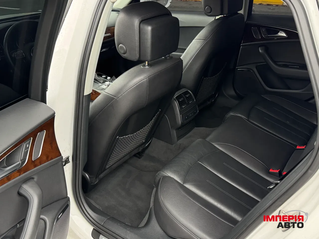 Audi A6 - фото 14