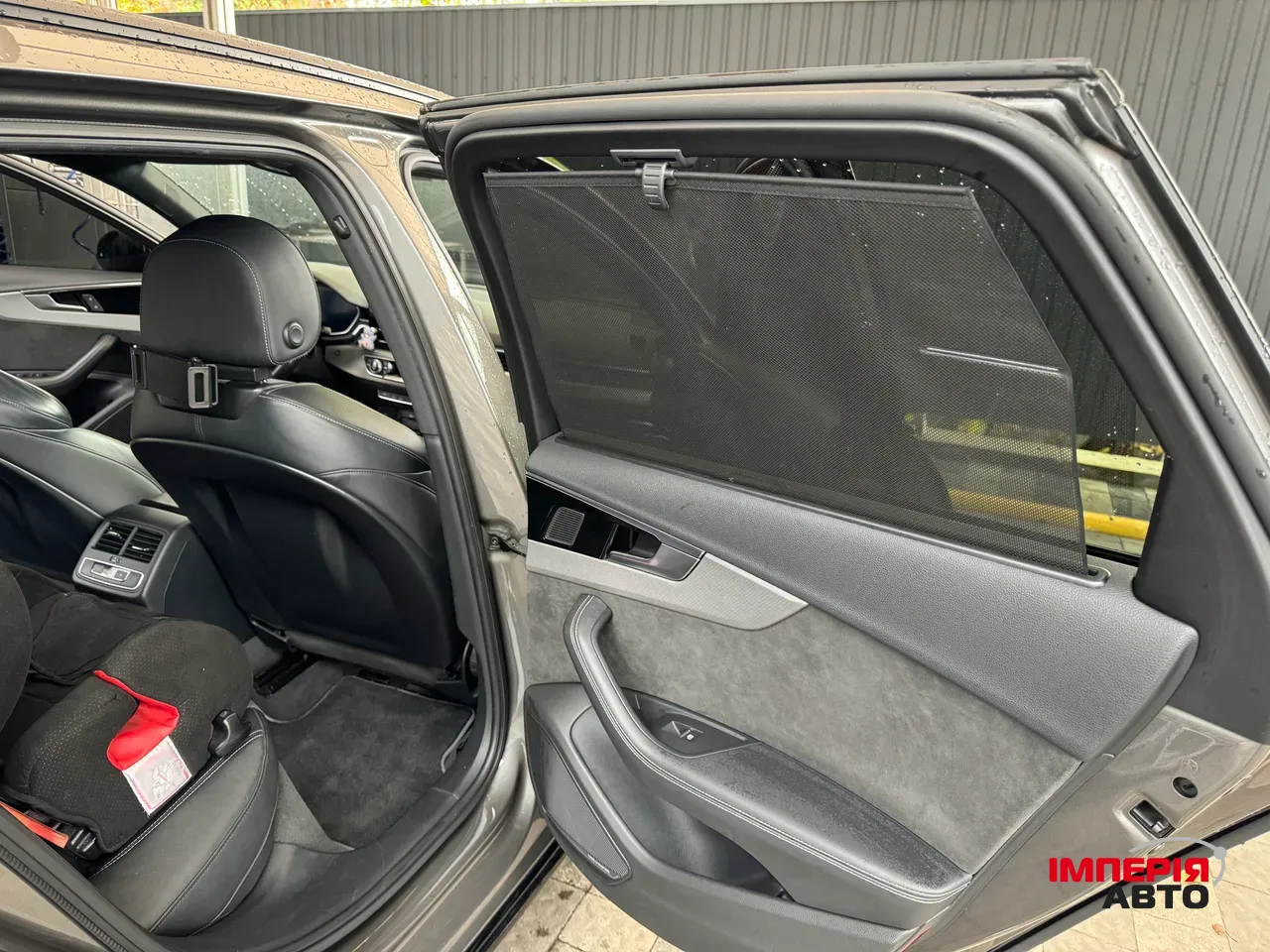 Audi A4 - фото 13