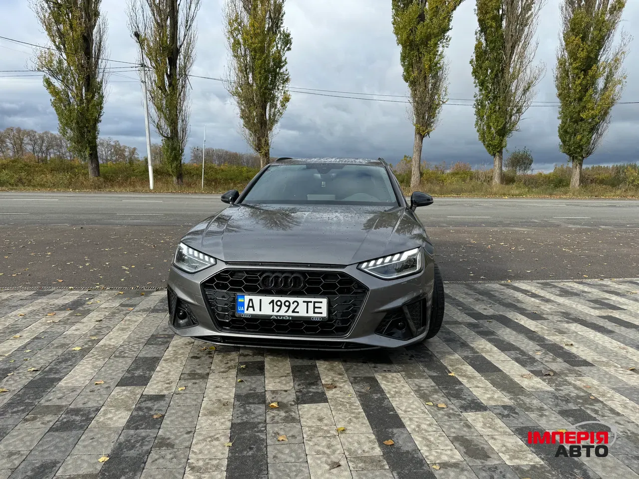 Audi A4 - фото 2