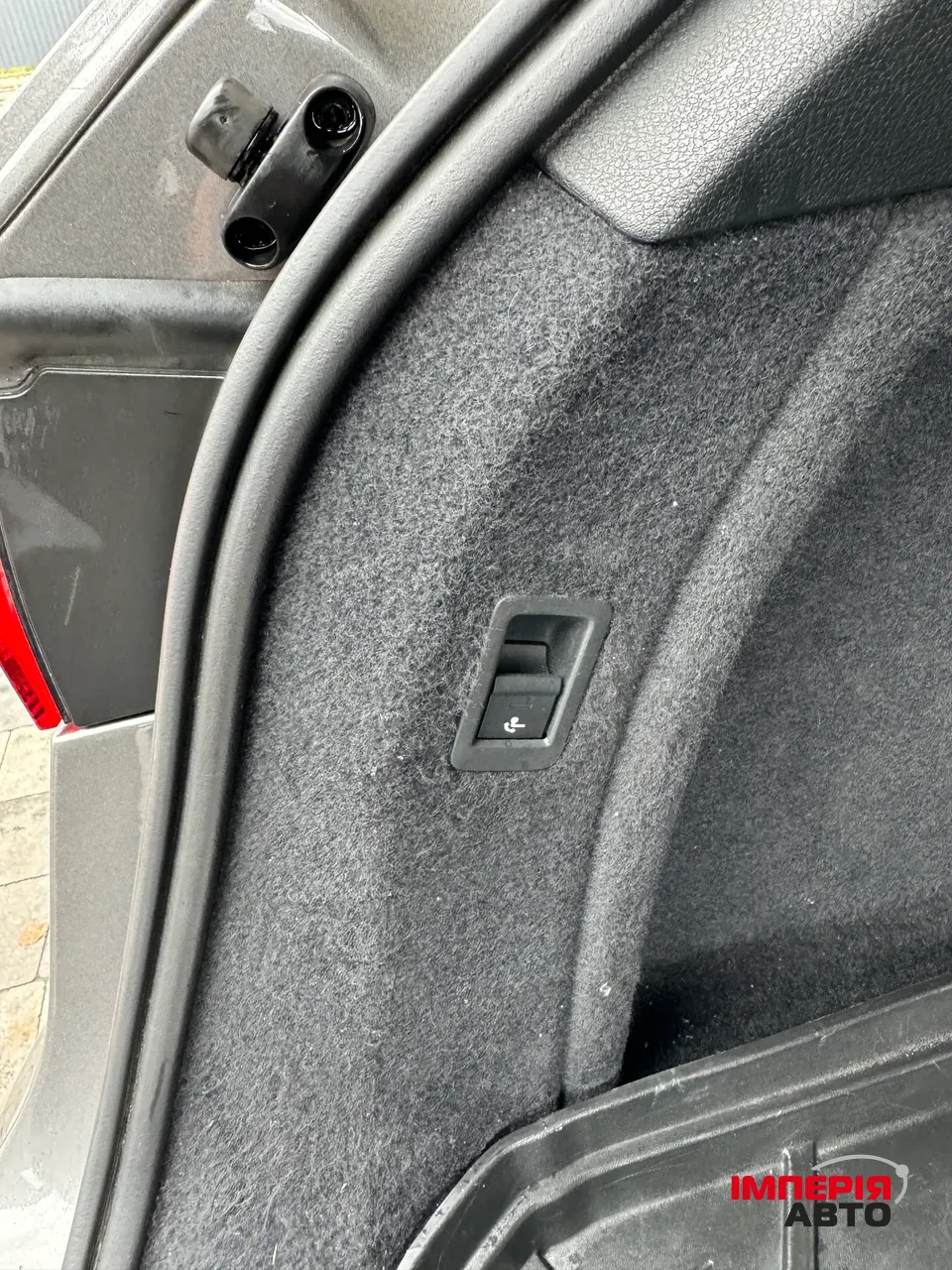 Audi A4 - фото 10