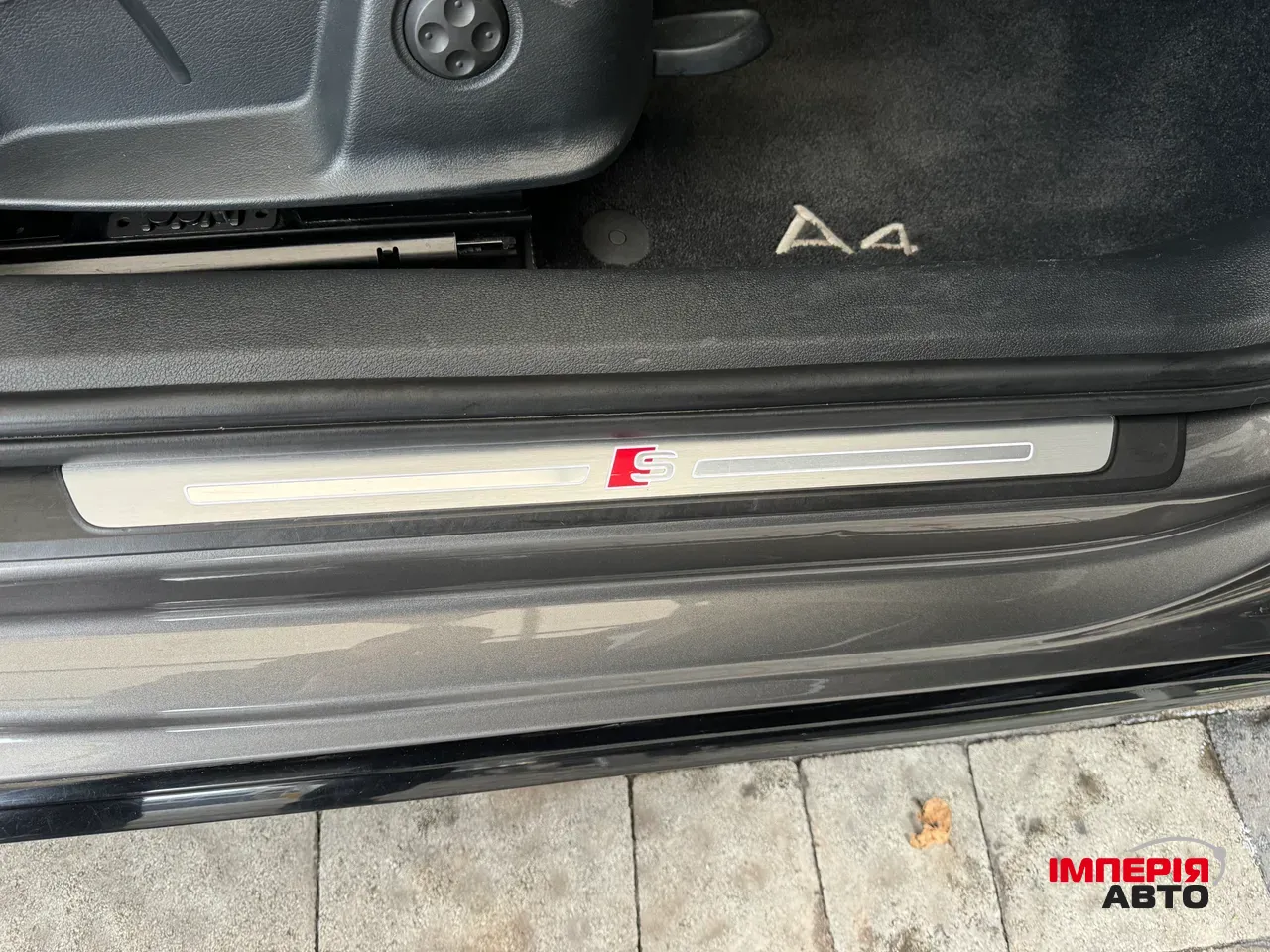 Audi A4 - фото 16