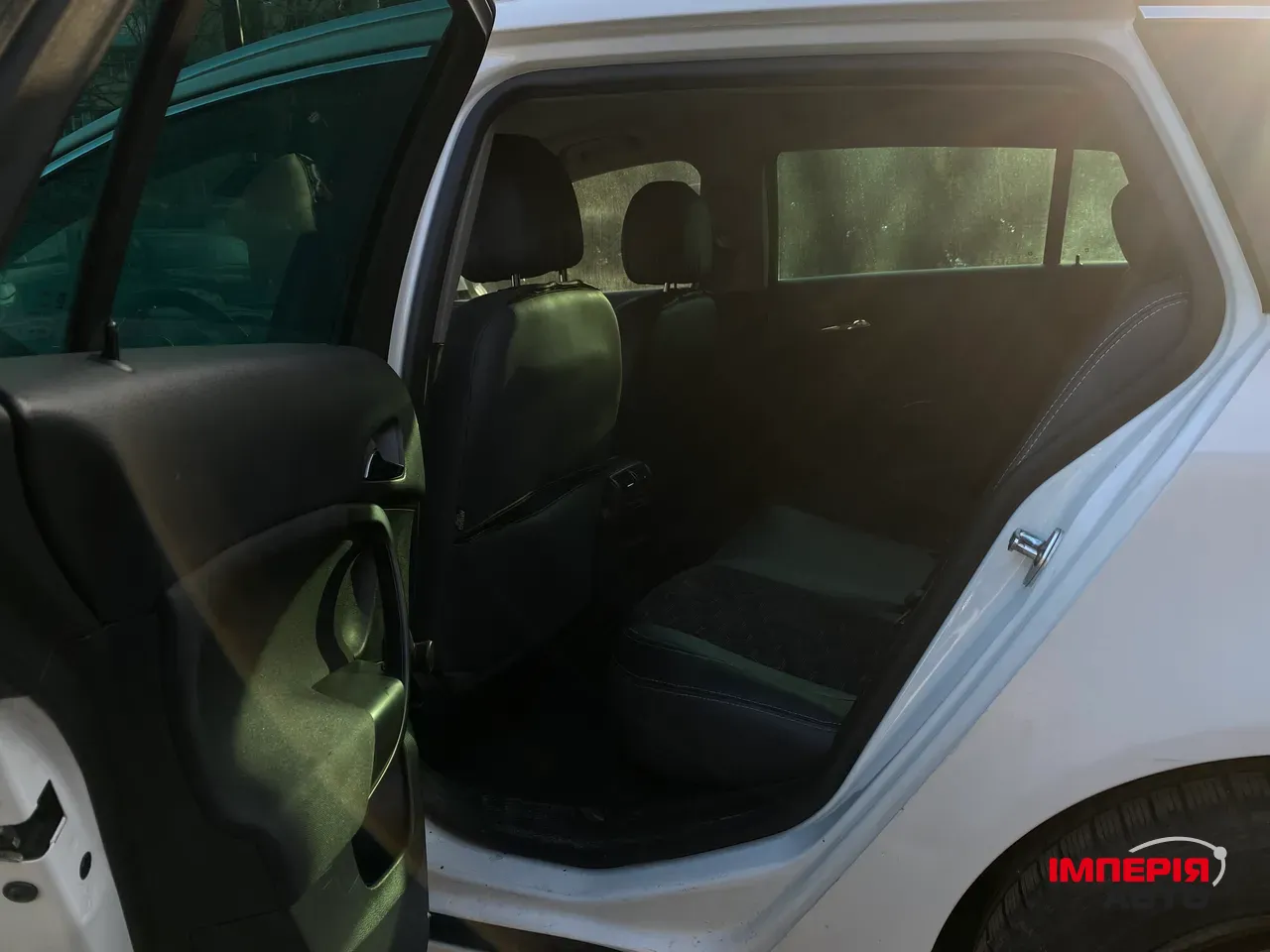 Opel Insignia - фото 5