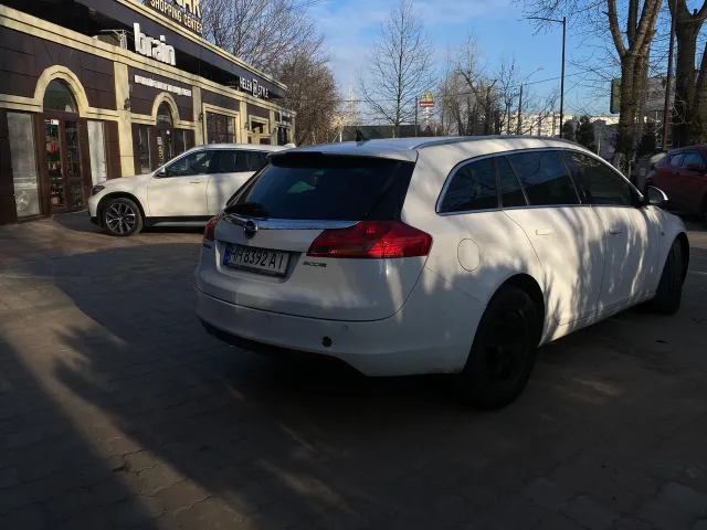 Opel Insignia - фото 3