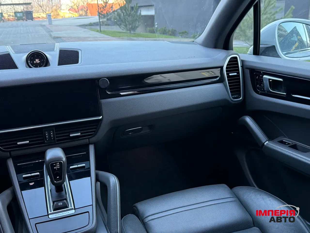 Porsche Cayenne - фото 15