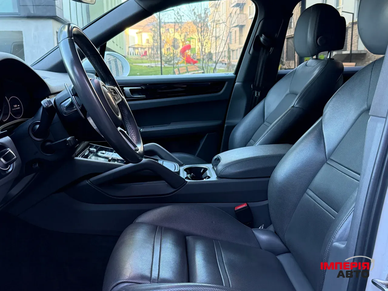 Porsche Cayenne - фото 11