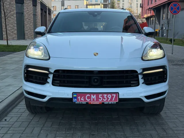 Porsche Cayenne - фото 1