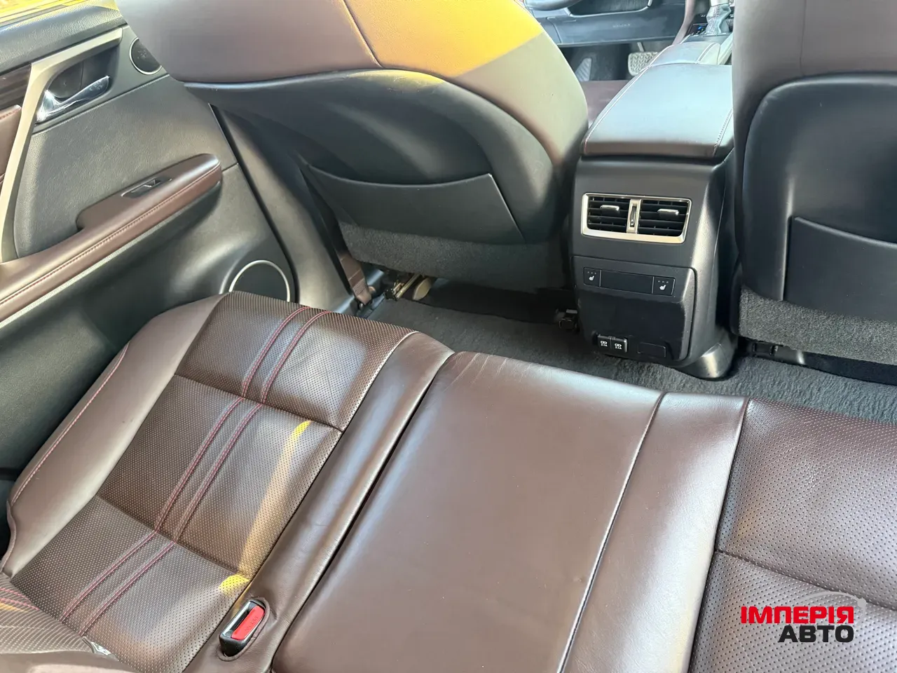 Lexus RX - фото 15