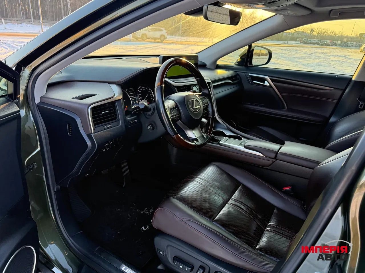 Lexus RX - фото 11