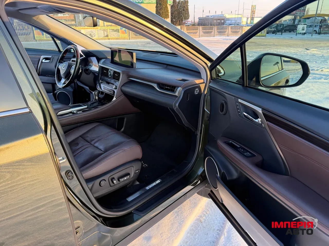 Lexus RX - фото 13