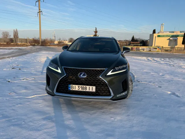 Lexus RX - фото 2
