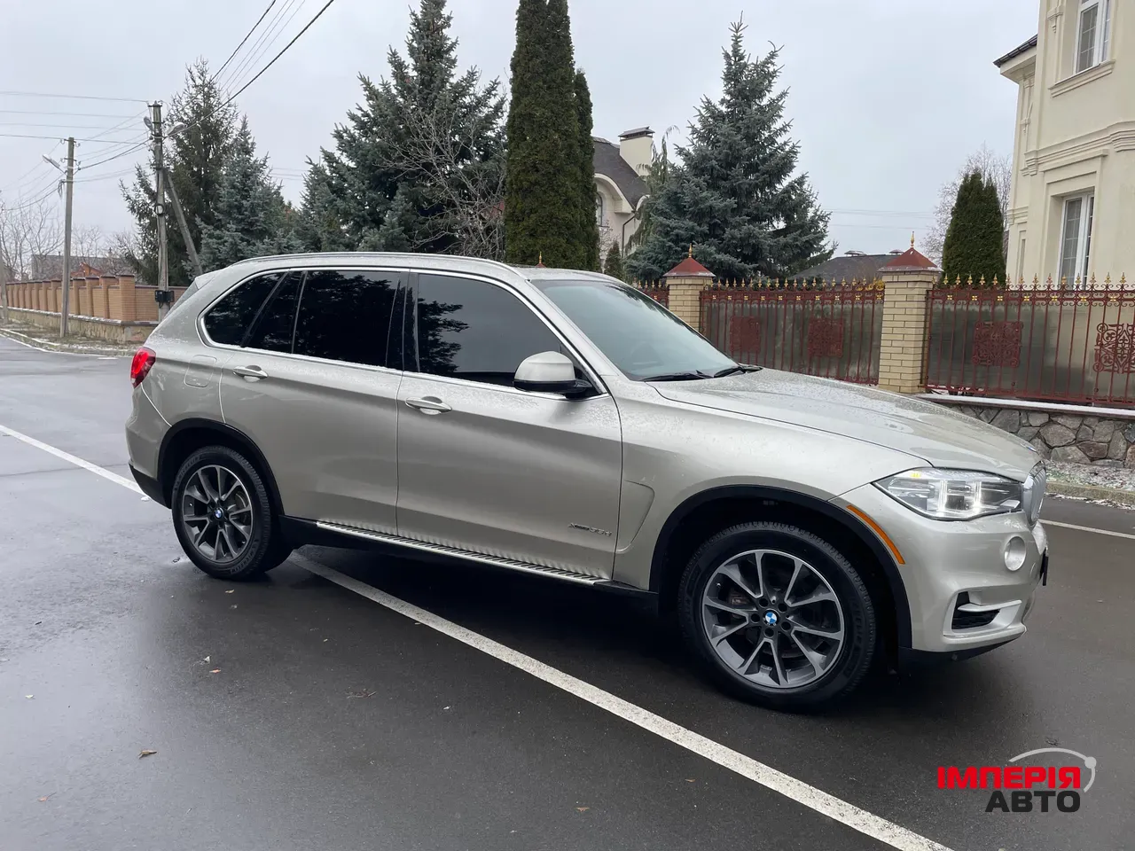 BMW X5 - фото 6